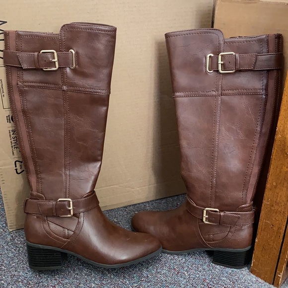 NWOT UNISA buckle boots - Picture 2 of 7
